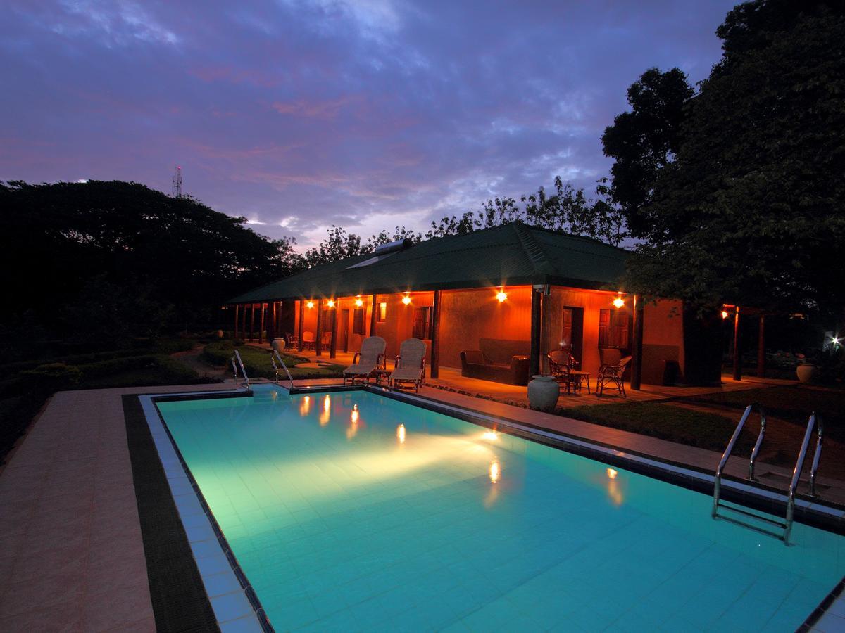 Grand & Gangula Hotel Dambulla Ngoại thất bức ảnh