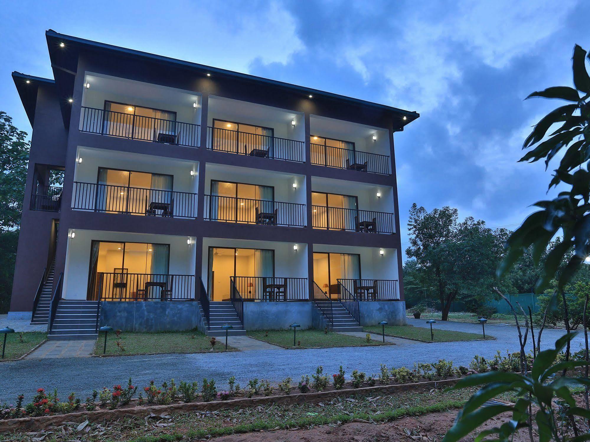 Grand & Gangula Hotel Dambulla Ngoại thất bức ảnh