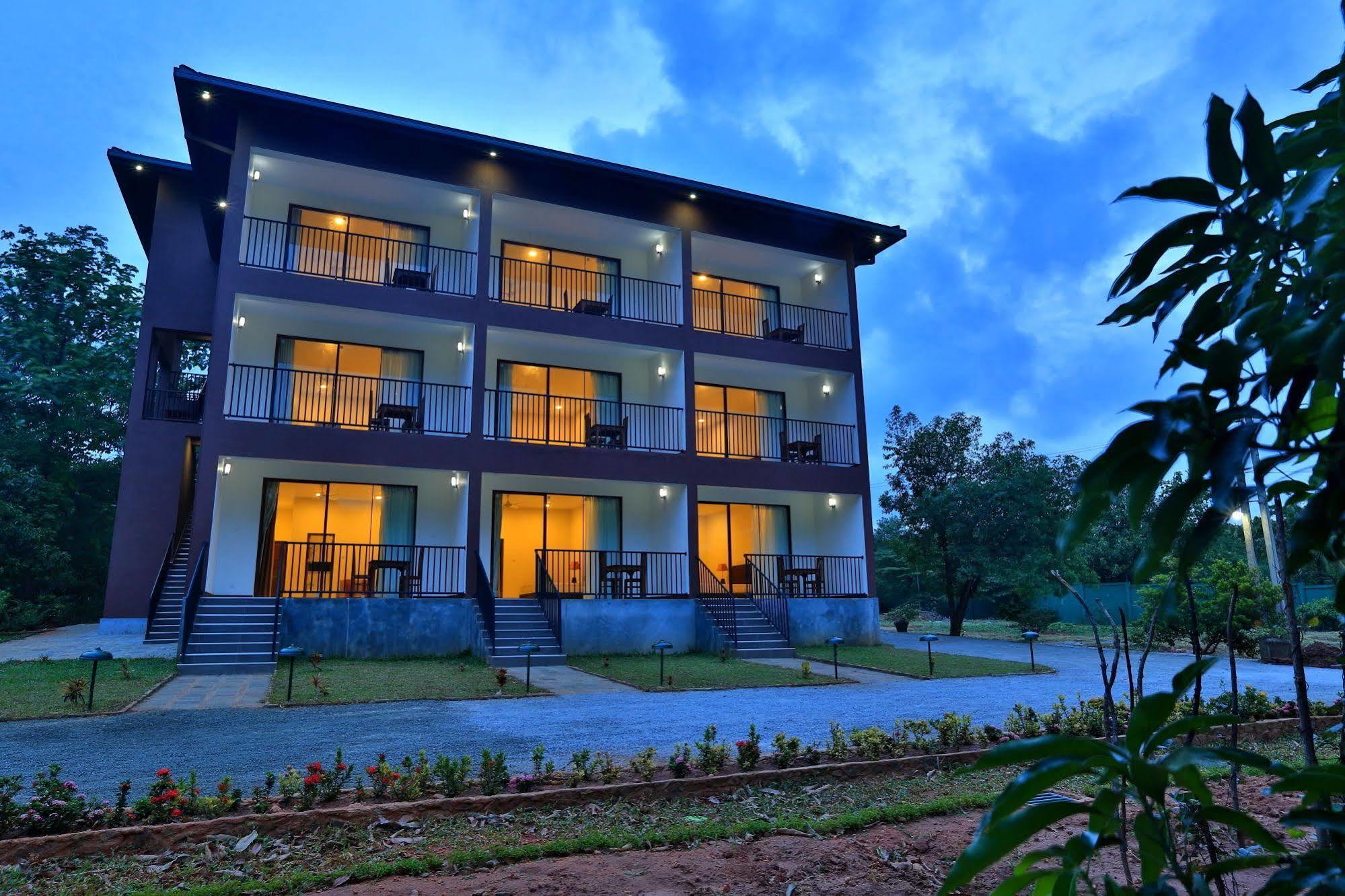 Grand & Gangula Hotel Dambulla Ngoại thất bức ảnh