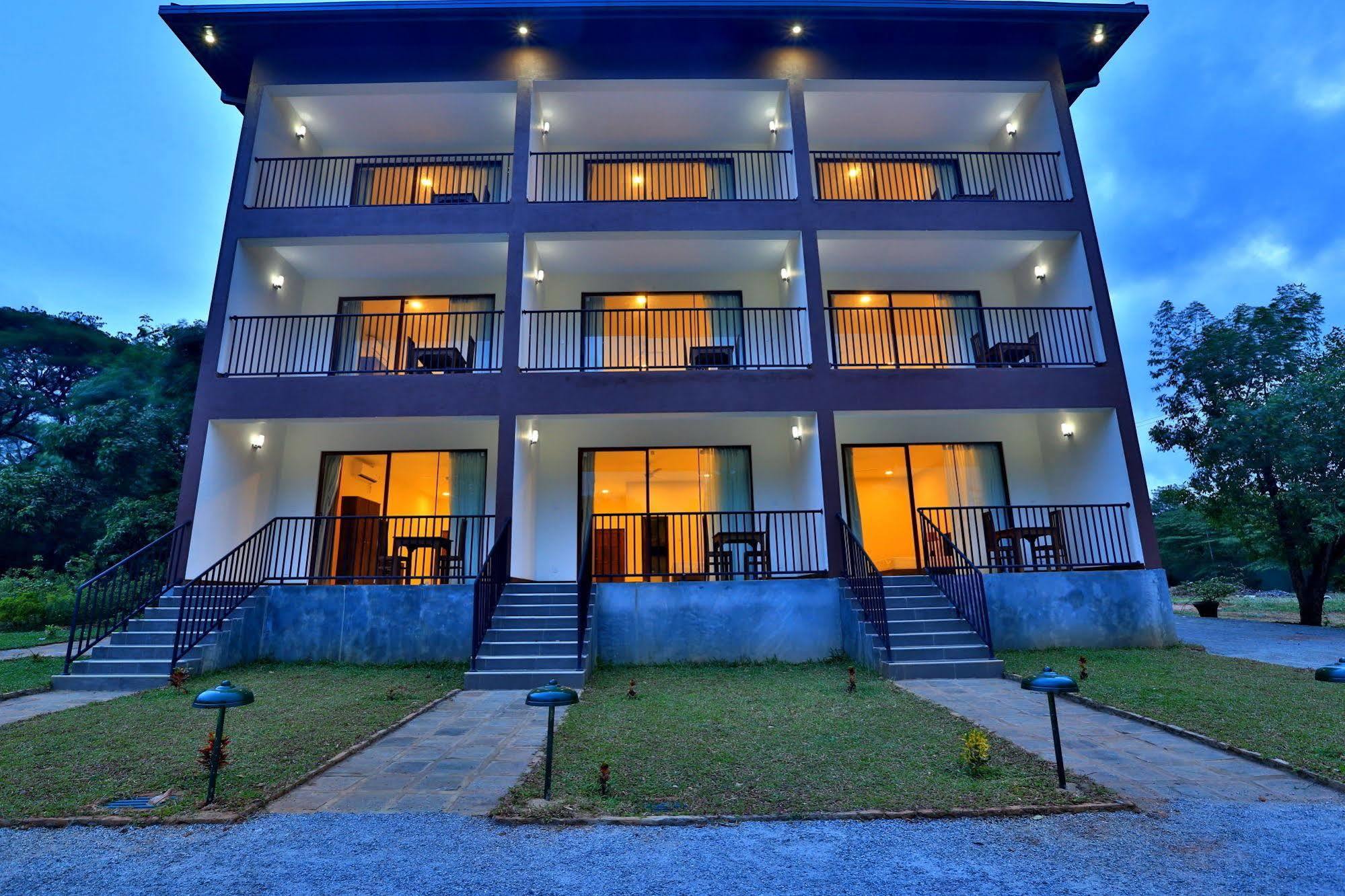 Grand & Gangula Hotel Dambulla Ngoại thất bức ảnh