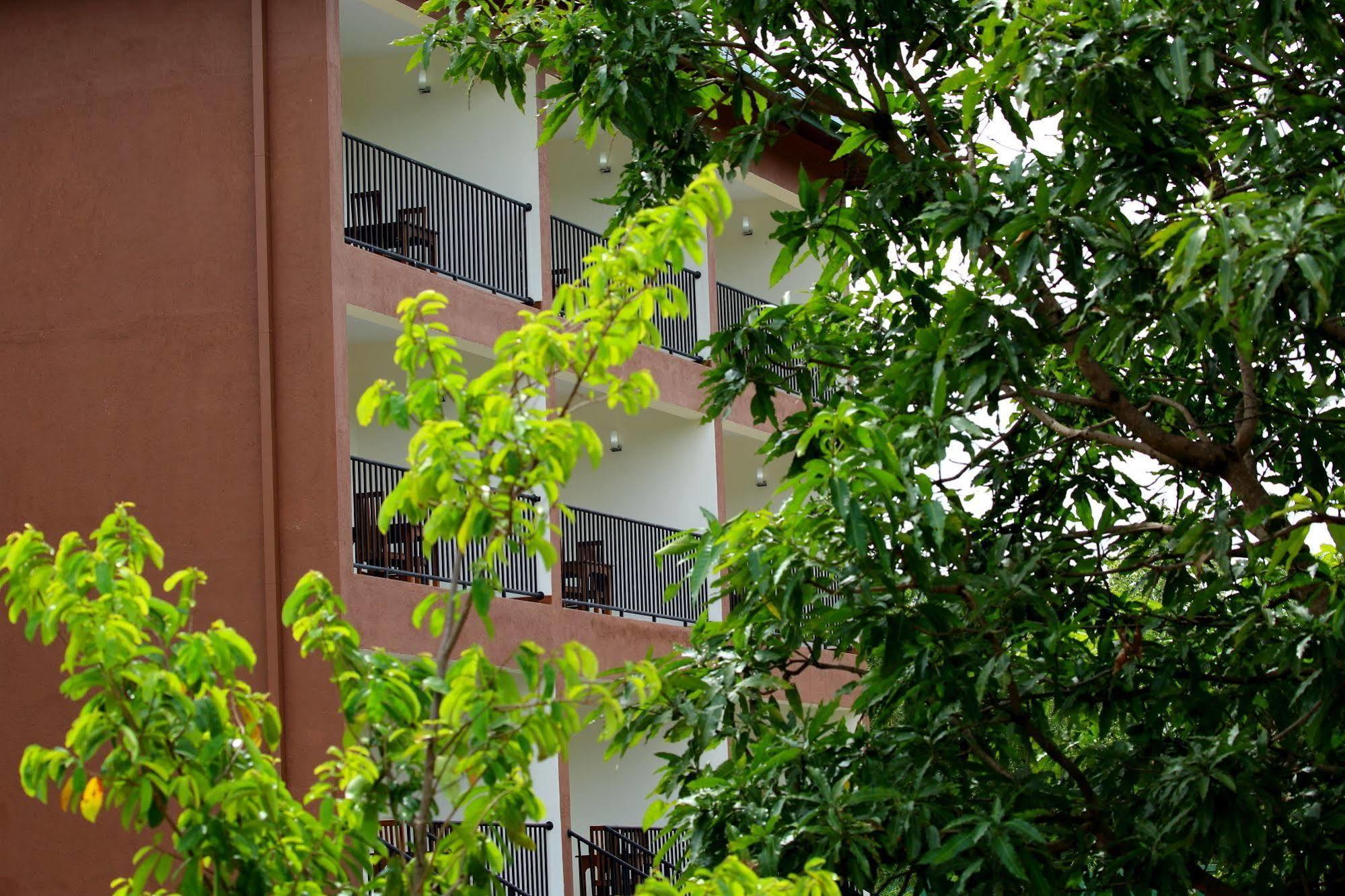 Grand & Gangula Hotel Dambulla Ngoại thất bức ảnh